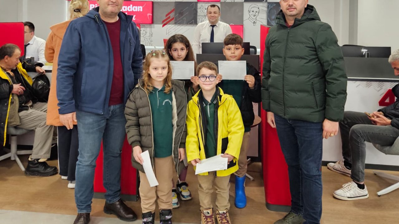 İlkokul öğrencileri, harçlıklarını LÖSEV&#039;e bağışladı