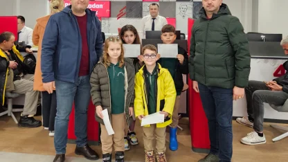 İlkokul öğrencileri, harçlıklarını LÖSEV'e bağışladı