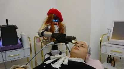 ‘İşçi robot’ Marcelx, yoğun ilgi görüyor