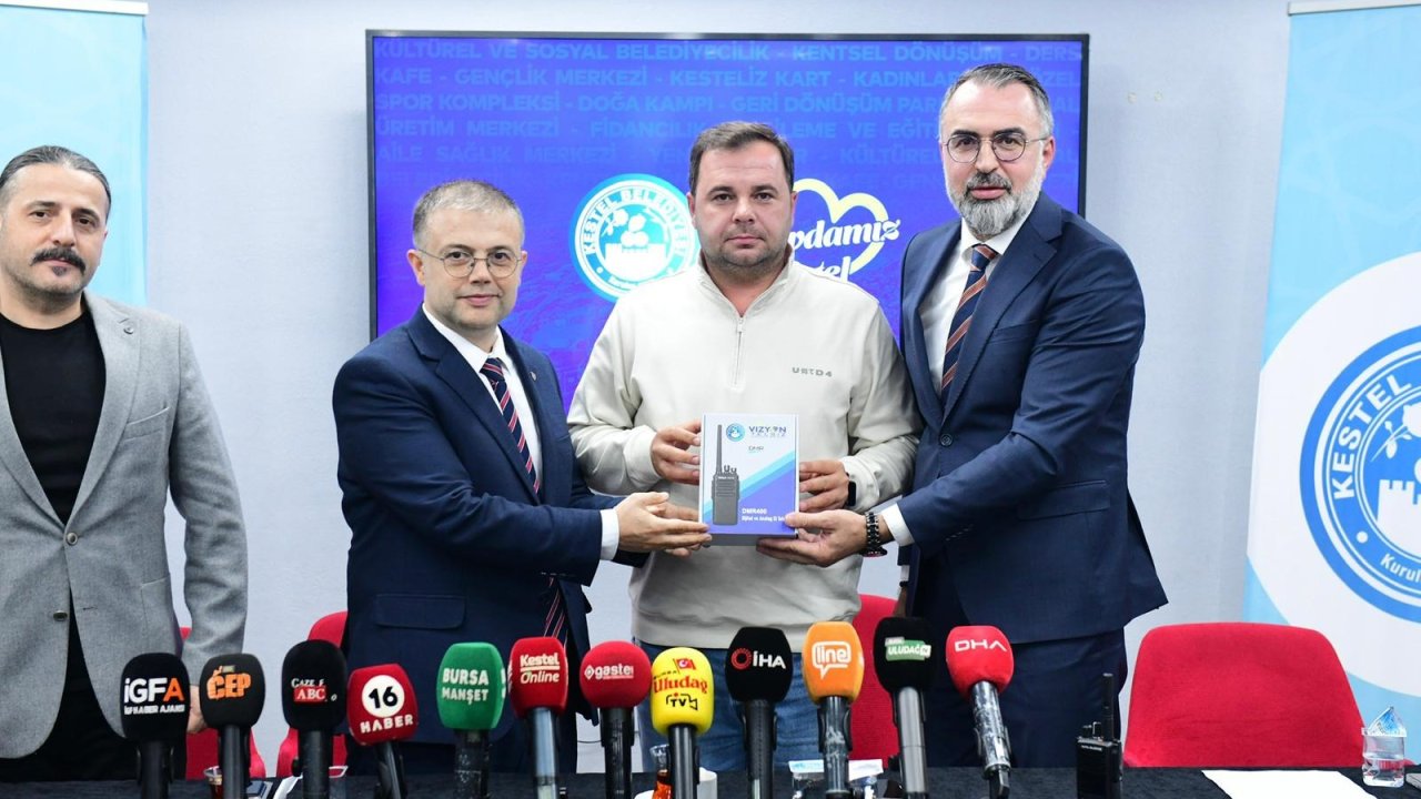 Kestel Belediyesi&#039;nden muhtarlara, afetlerde haberleşme telsizi