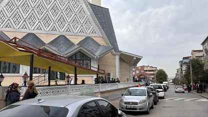 Kocaeli'de camilerde Atatürk için mevlit okutuldu