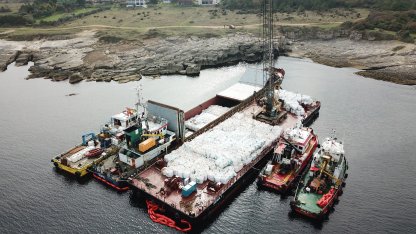 Kocaeli’de karaya oturan gemideki alçının tahliyesi için çalışma başlatıldı