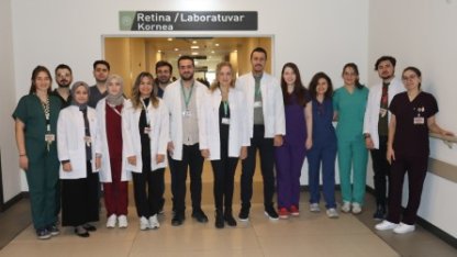 Kornea nakli olan hastalar, hekimlerini ziyaret etti