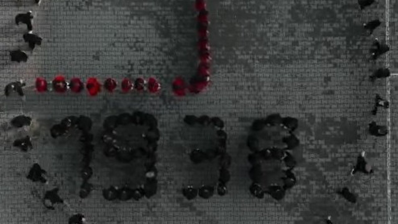 Ortaokul öğrencileri, Atatürk’ü özel koreografiyle andı