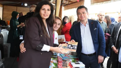 Osmangazi 1'inci Kitap Fuarı başladı