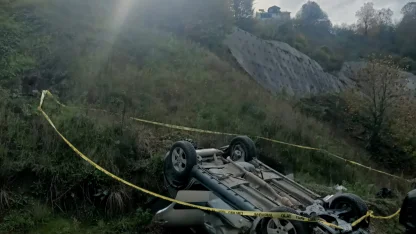 Otomobil, uçuruma devrildi: 1 ölü, 3 yaralı