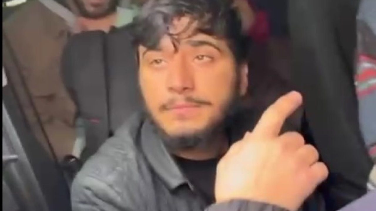 Sakarya&#039;da 13 kaçak göçmen yakalandı; sürücü tutuklandı