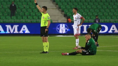 Sakaryaspor - Ümraniyespor: 1-1