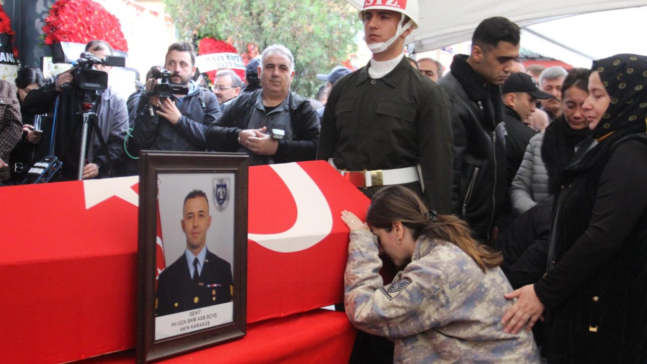Şehit Astsubay Başçavuş Akın Karakuş, Sakarya&#039;da son yolculuğuna uğurlandı