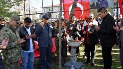 Şehit Astsubay Berkay Karaca anısına okul bahçesine fidan dikildi