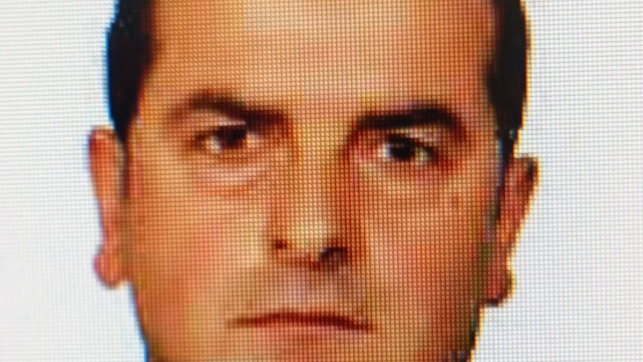 Selam vermek istediği arkadaşının kullandığı kamyonun altında kalıp öldü