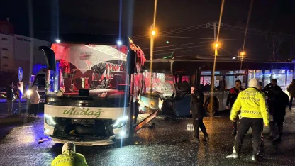 Tekirdağ'da iki otobüs çarpıştı; 9 yaralı