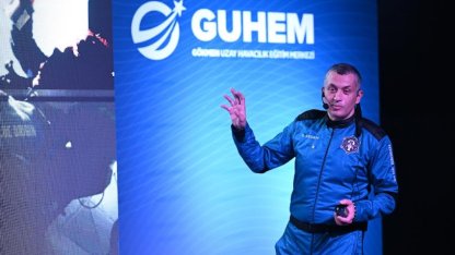 Türkiye’nin 3’üncü astronotu, uzay deneyimini GUHEM’de öğrencilerle paylaştı