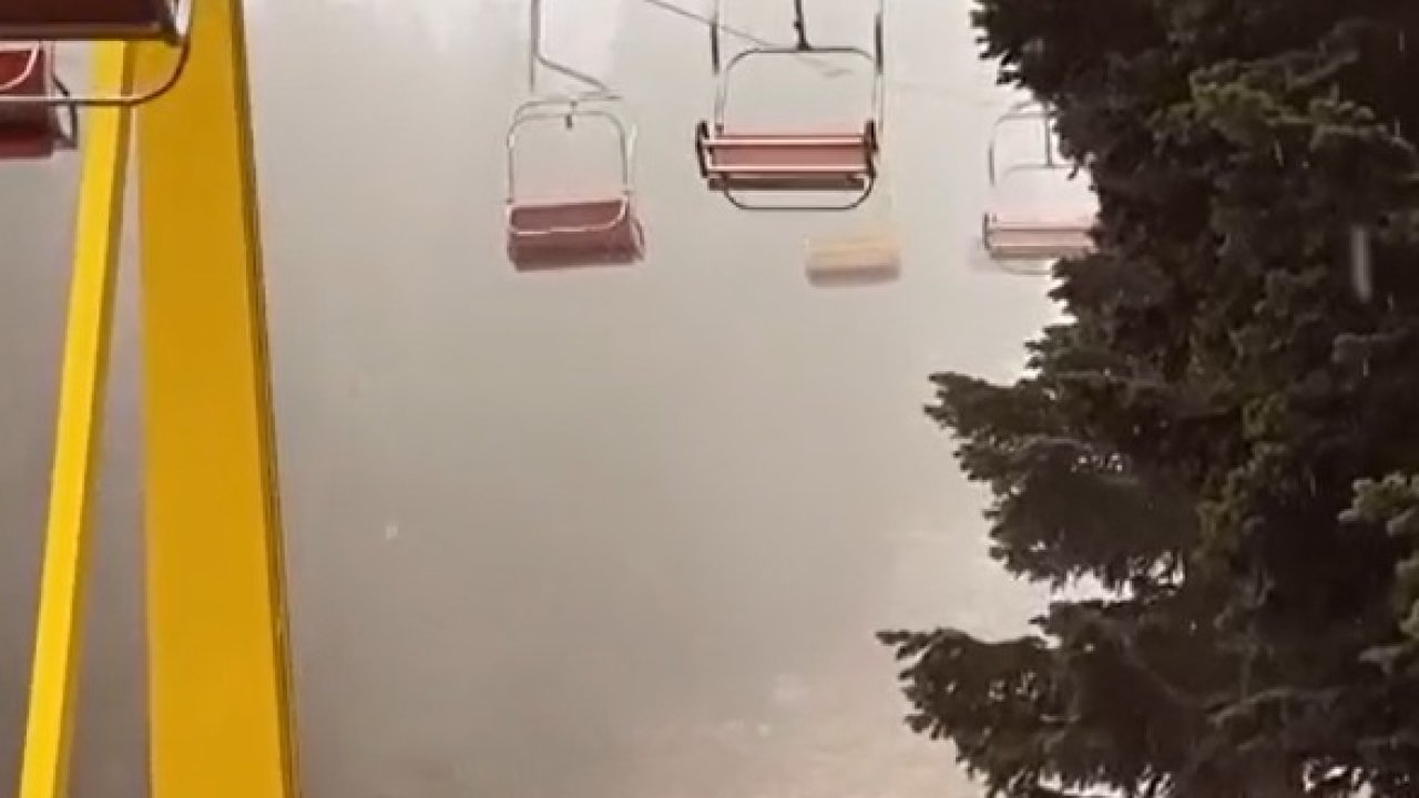 Uludağ&#039;a kar yağdı