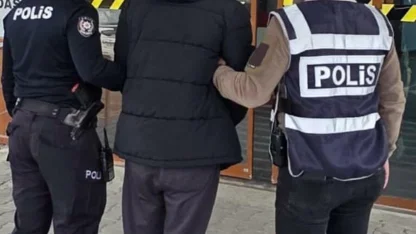 15 yıl hapis cezası ile aranan Cezayirli hükümlü, sahte kimlikle yakalandı