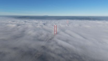 1915 Çanakkale Köprüsü siste kayboldu