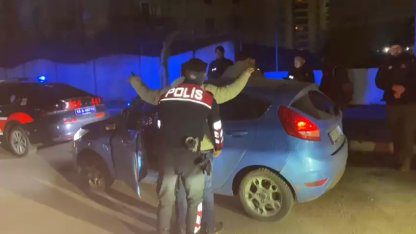 Bursa'da asayiş denetimi; aranan kişi yakalandı