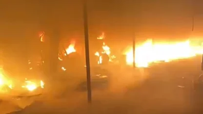 Bursa’da işçilerin kaldığı baraka, alev alev yandı