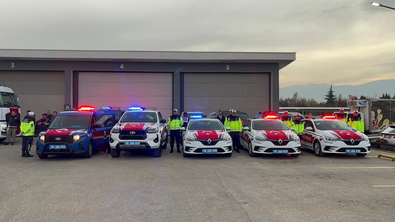 Bursa&#039;da polise ve jandarmaya 119 araç teslim edildi