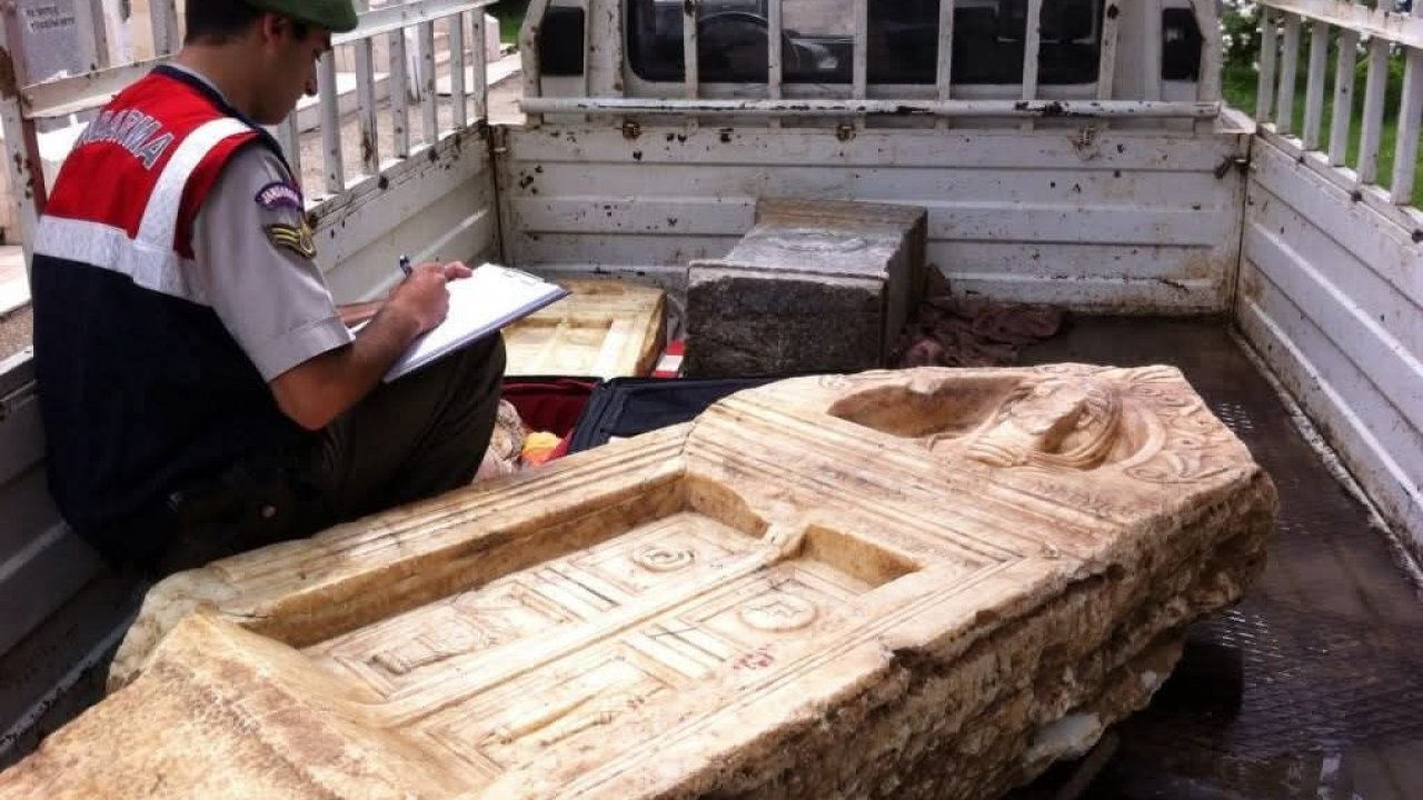 Bursa&#039;da tarihi eser kaçakcılığı yapan 3 kişi yakalandı