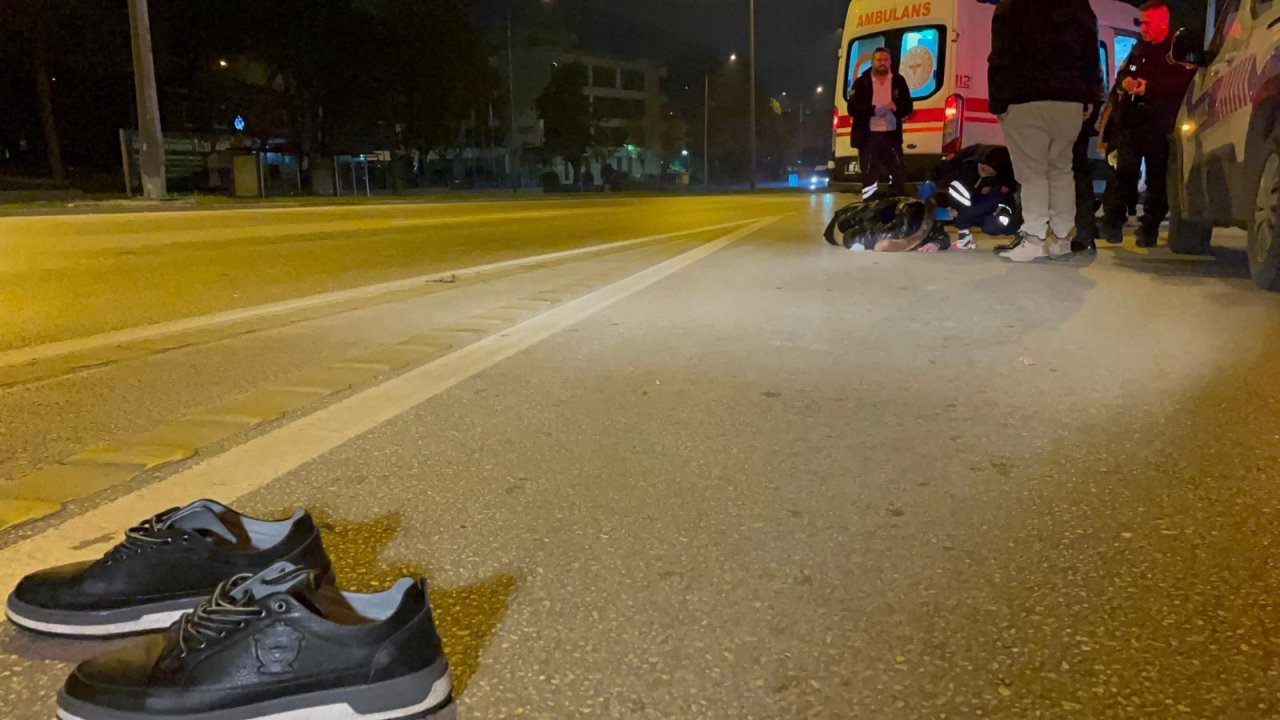 Bursa&#039;da üst geçidi kullanmayan yayaya otomobil çarptı