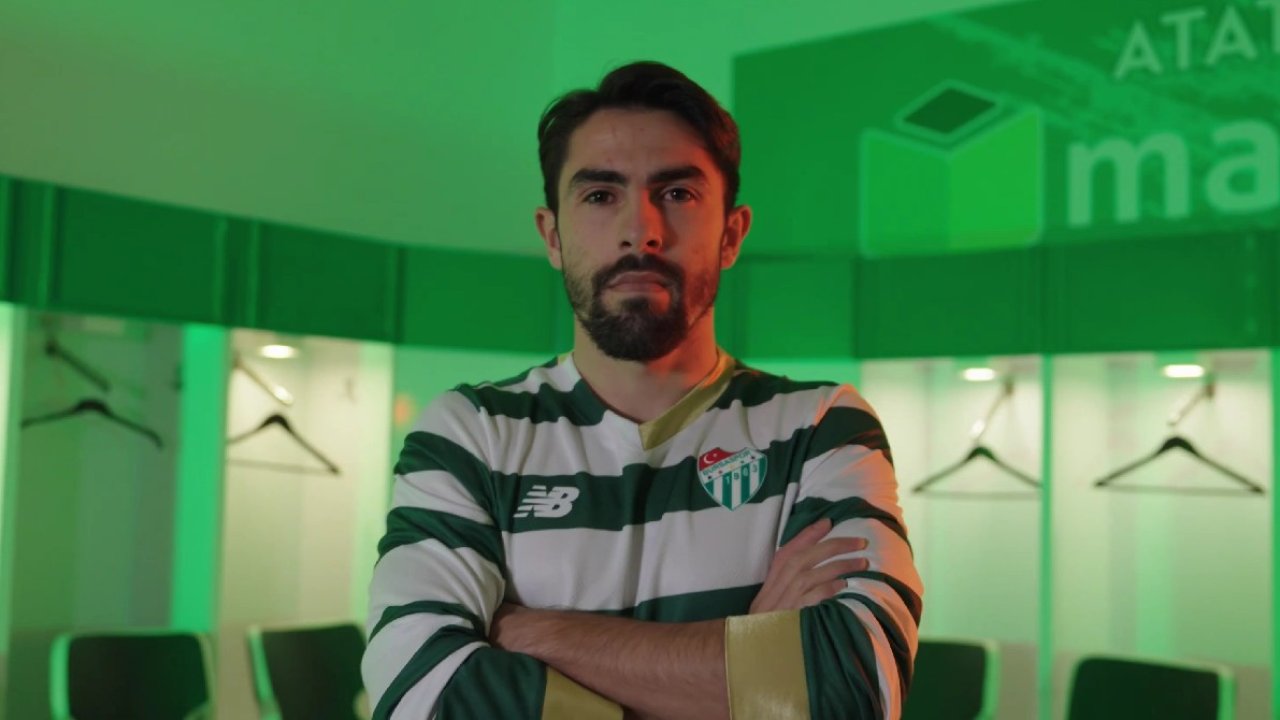 Bursaspor, Rahmetullah Berişbek’i kadrosuna kattı