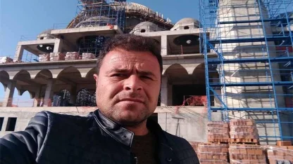 Cami inşaatında iskeleden düşen işçi öldü