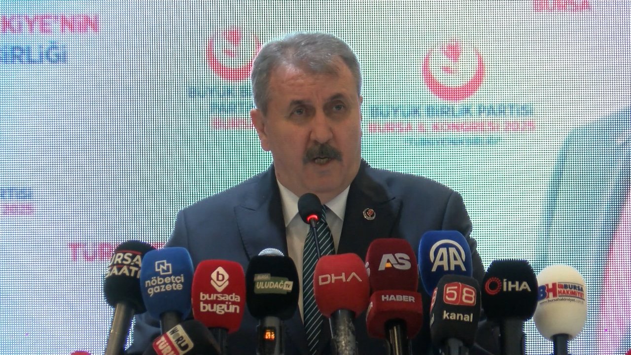 Destici'den Papa'nın İznik ziyareti yorumu: Hala gözleri İznik'te, Ayasofya'da