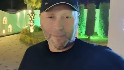 Devrilen traktörün altında kalan sürücü öldü