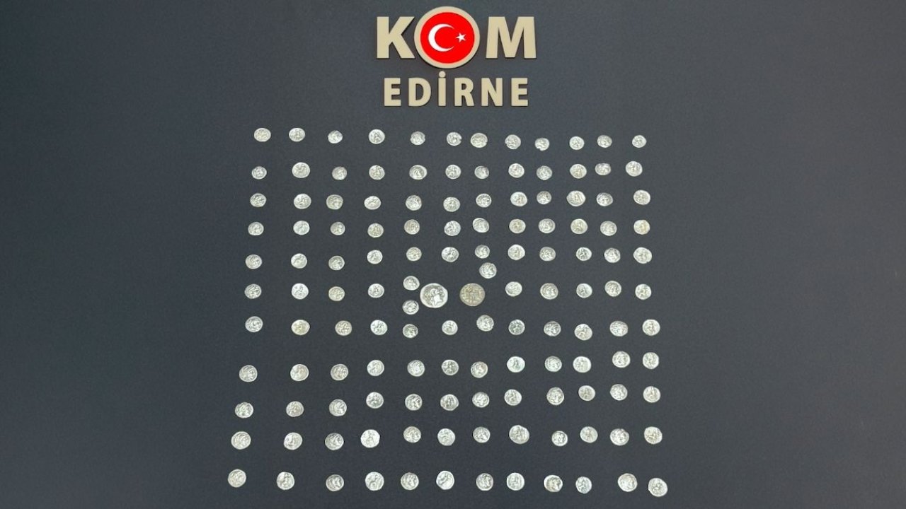 Edirne&#039;de Helenistik döneme ait çok sayıda gümüş sikke ele geçirildi; 2 tutuklama