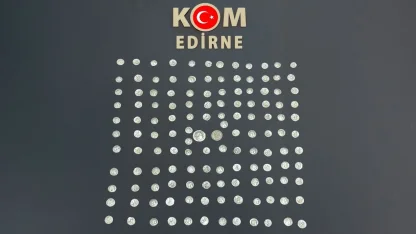 Edirne'de Helenistik döneme ait çok sayıda gümüş sikke ele geçirildi; 2 tutuklama