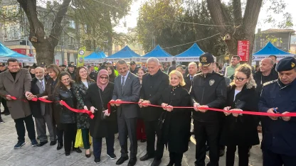 Edirne’de Polis Eşleri Derneği’nden kermes