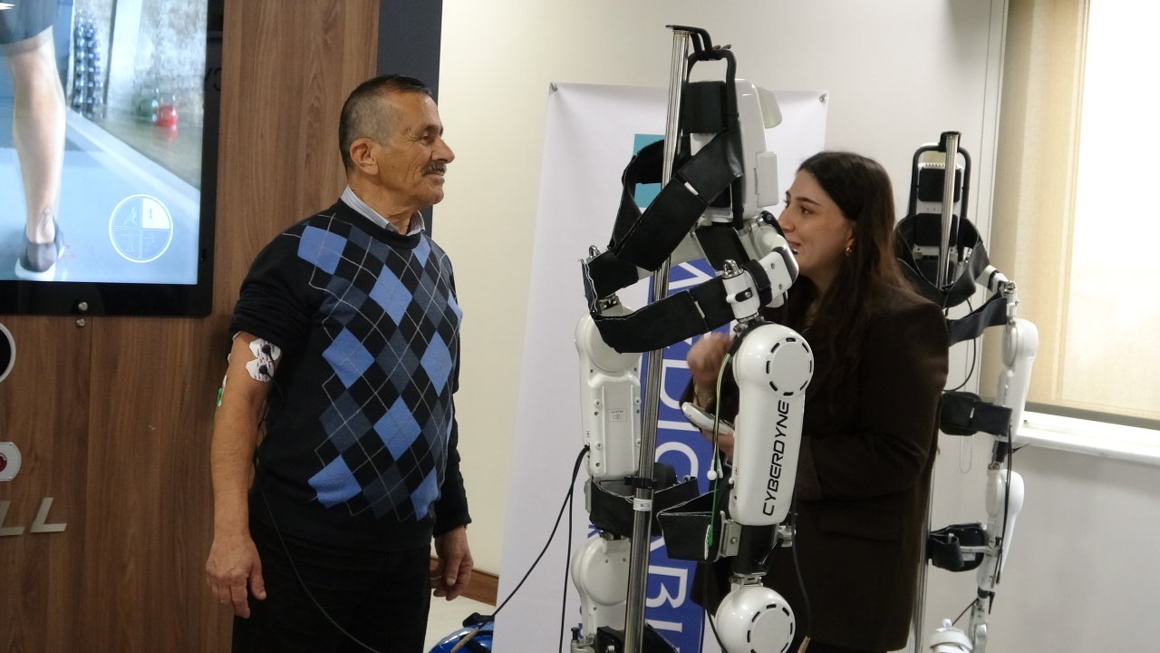 Giyilebilir Cyber Robot ile yürüme tedavisi Bursa’da tanıtıldı