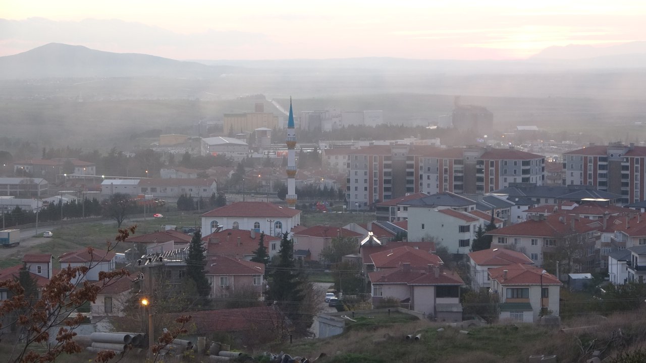 Hava kirliliğinin alarm verdiği Keşan'da soba ve kaloriferlere 'saat' ayarı