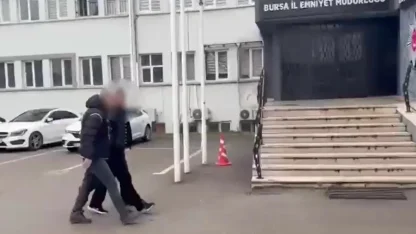 Husumetlisini tabancayla kovalayan şüpheli yakalandı