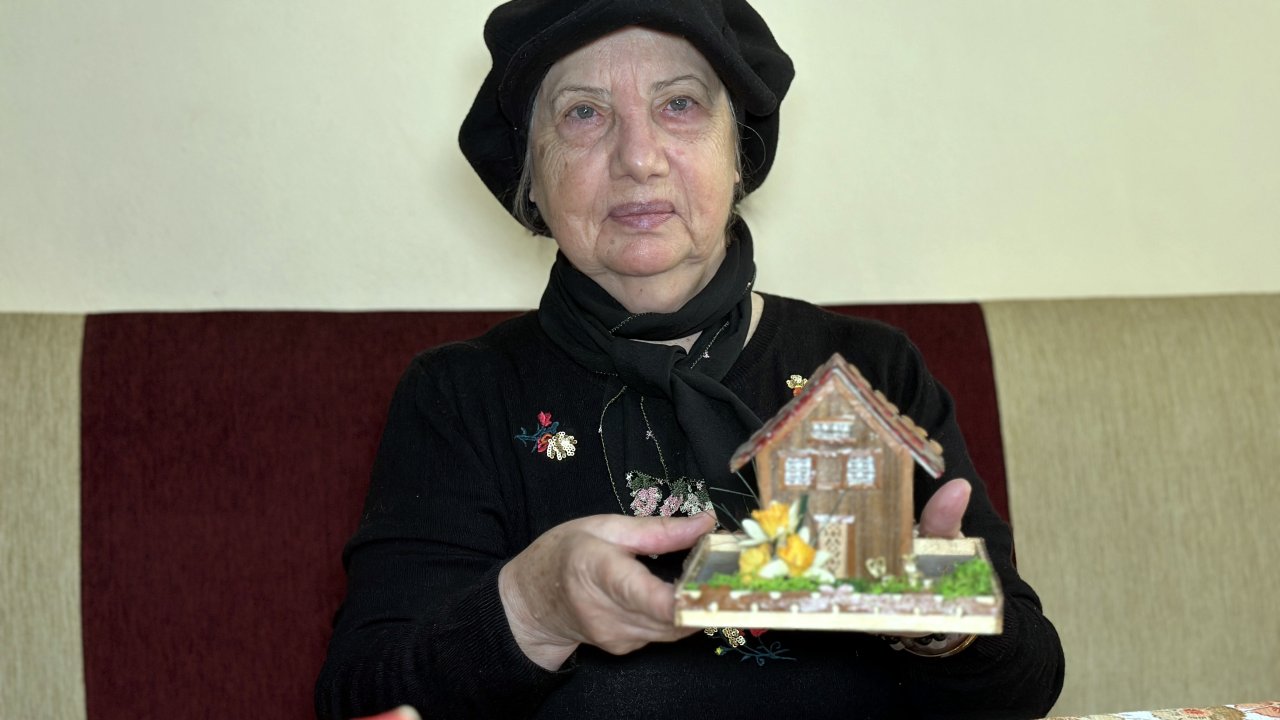 İnşaat ustası babasının yaptığı eski Edirne evlerini, rölyefle buluşturdu