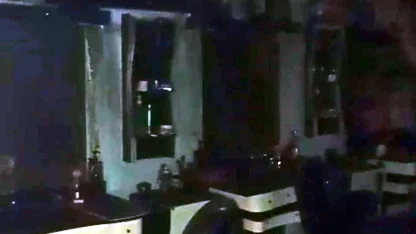 Kuaför dükkanı yangında kullanılamaz hale geldi