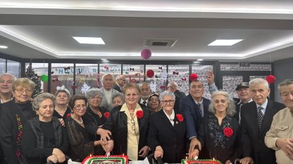 Nilüfer’de huzurevi sakinlerine yeni yıl kutlaması