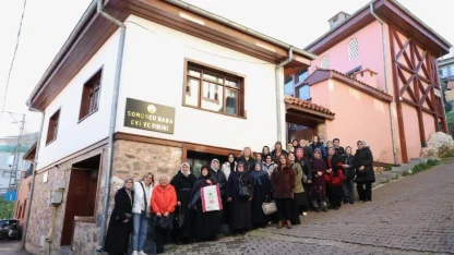 Osmangazi Belediyesi’nden kadınlara kültür gezisi
