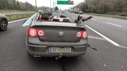 Otoyolda otomobil çekiciye çarptı; 1 ölü, 1 yaralı