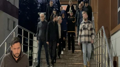 Şarkıcı Güllü'nün ölümüne ilişkin soruşturmada kızı Tuğyan Gülter, tutuklandı