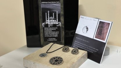 Selimiye Camisi minberindeki motifleri, gümüş takı setine işledi