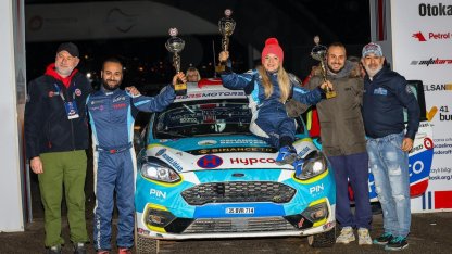 Türkiye'nin ilk engelli kadın pilotundan podyumda çifte başarı