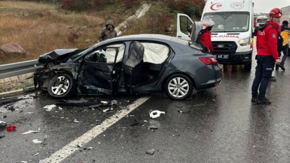 Balıkesir'de zincirleme kaza; 1 ölü 10 yaralı