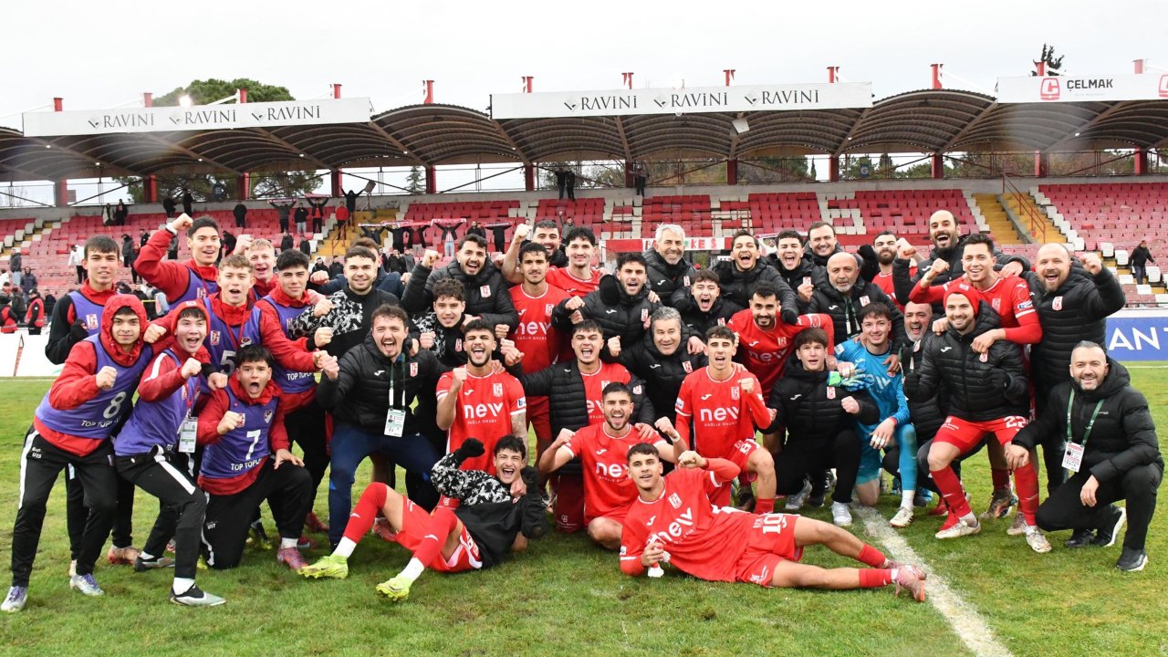 Balıkesirspor liderle oynuyor
