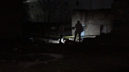 Bursa'da fırtınada üzerine devrilen duvarın altında can verdi