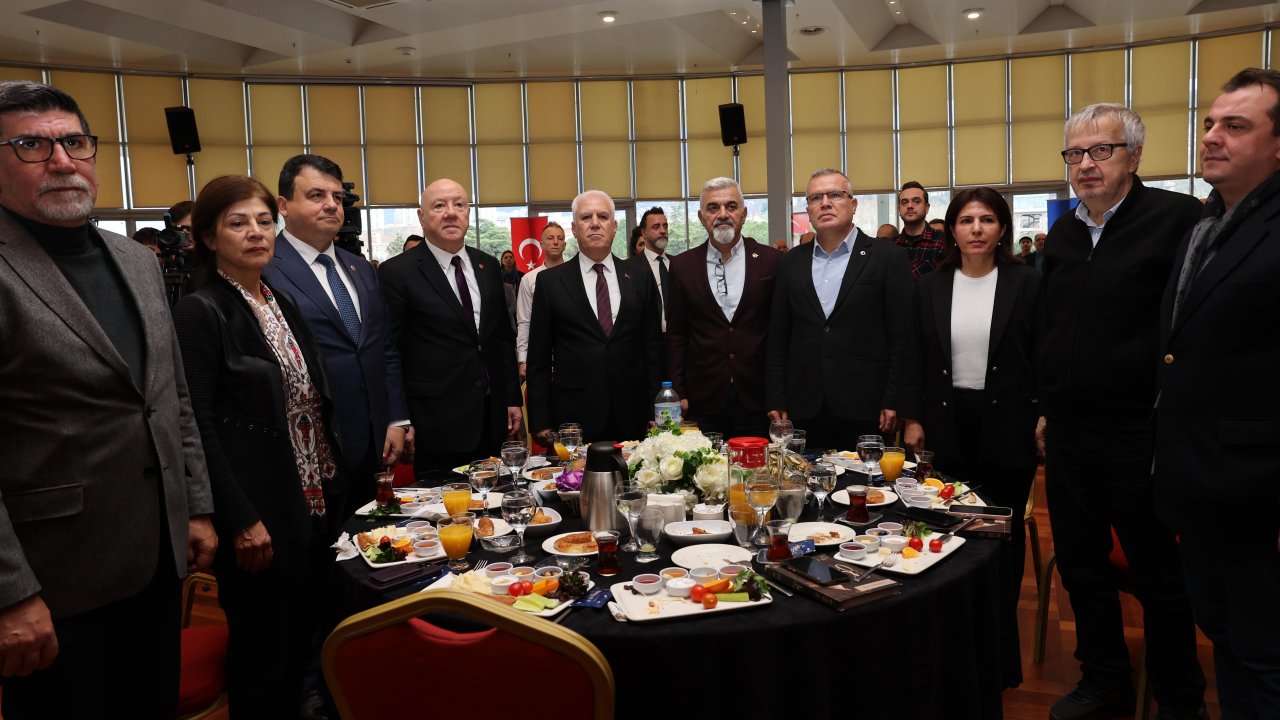 Çalışan Gazeteciler Günü'nde konuşan Bozbey: Sizin sayenizde yarınlar daha aydınlık olacak