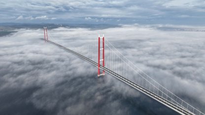 Çanakkale Boğazı, sis nedeniyle çift yönlü olarak ulaşıma kapatıldı