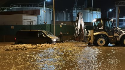 Çanakkale'de sağanak; Kepez Çayı taştı