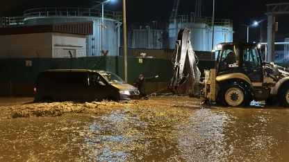 Çanakkale'de sağanak; Kepez Çayı taştı